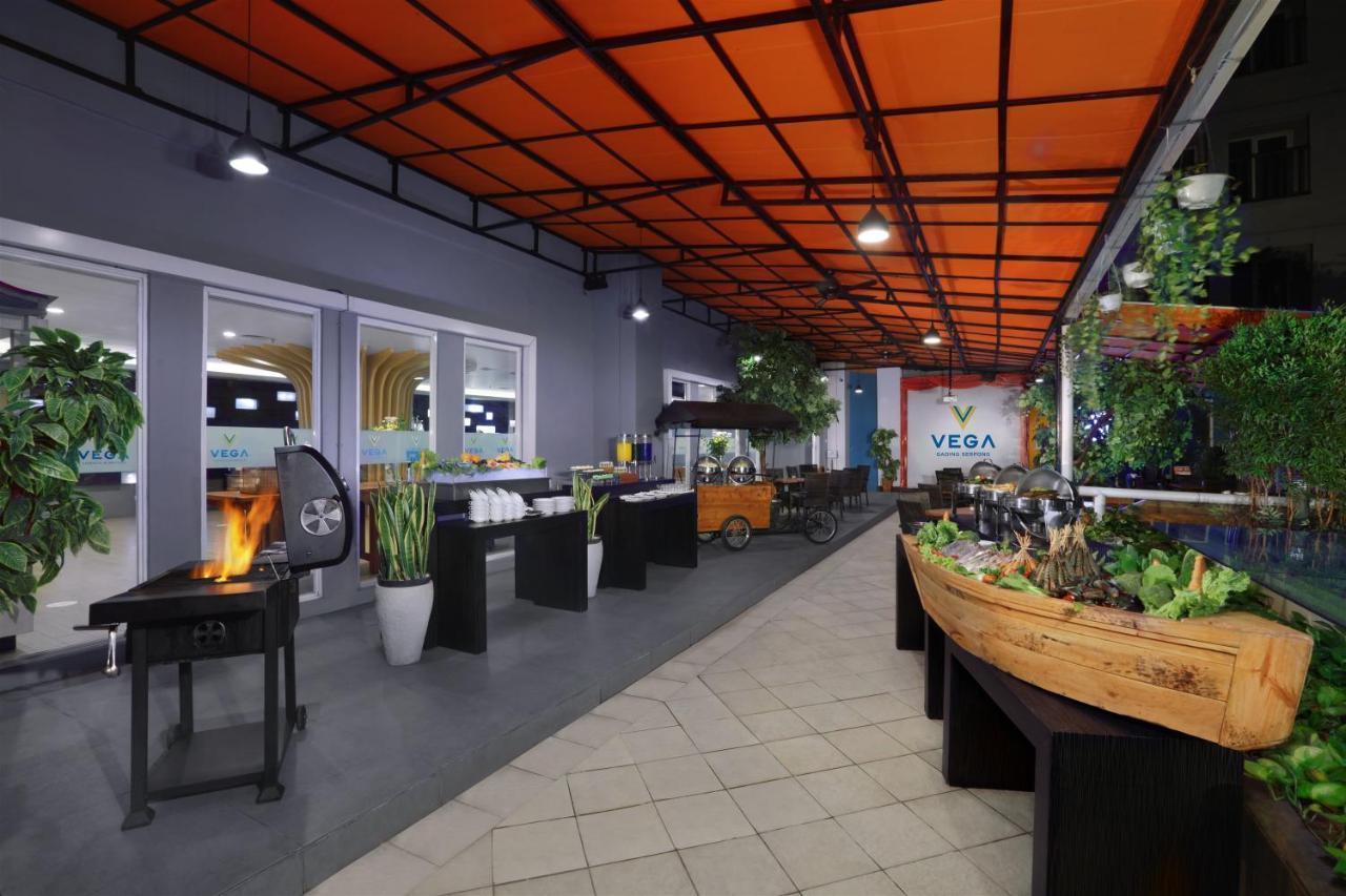 Vega Hotel Gading Serpong Exteriér fotografie
