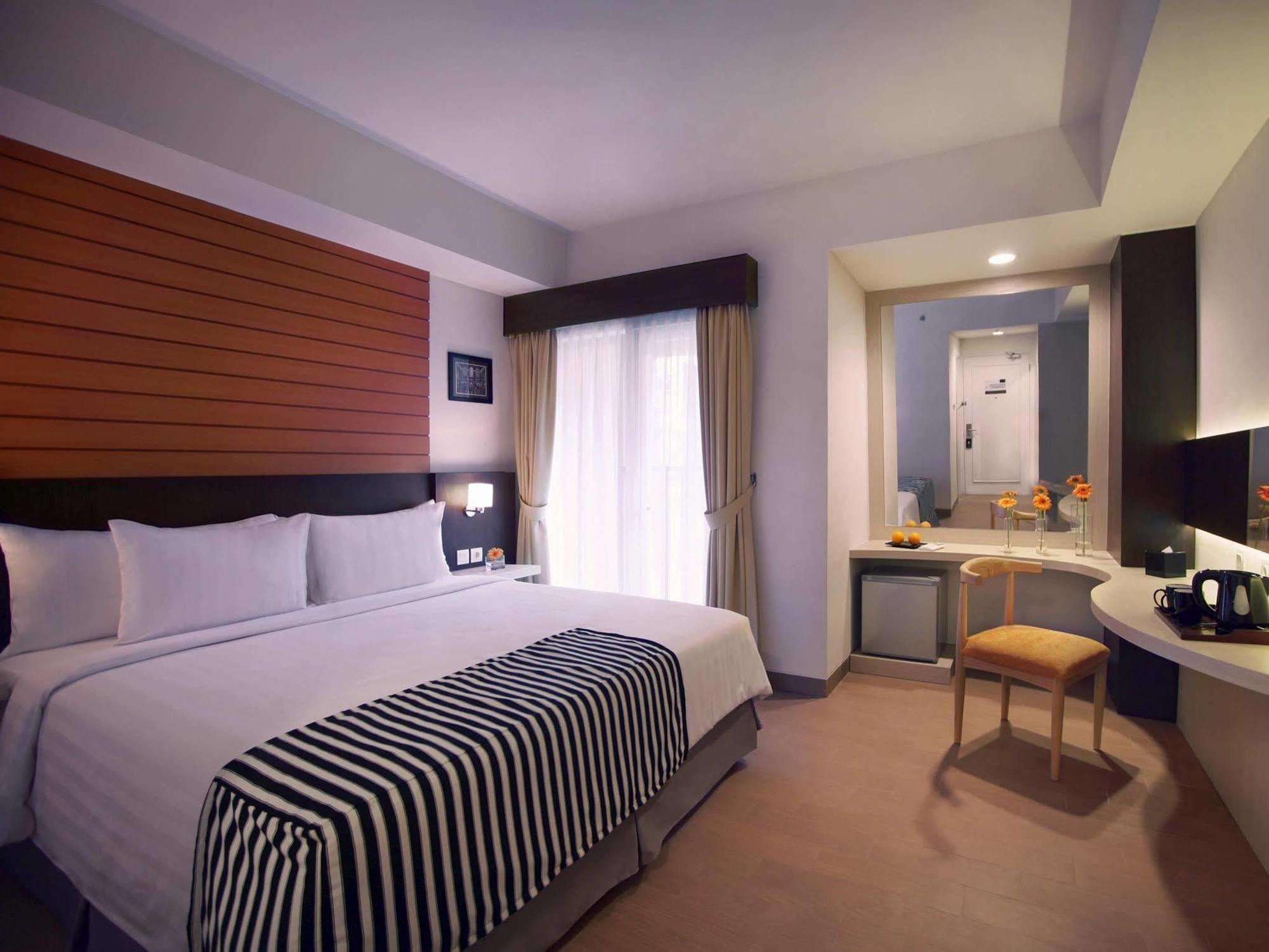 Vega Hotel Gading Serpong Exteriér fotografie