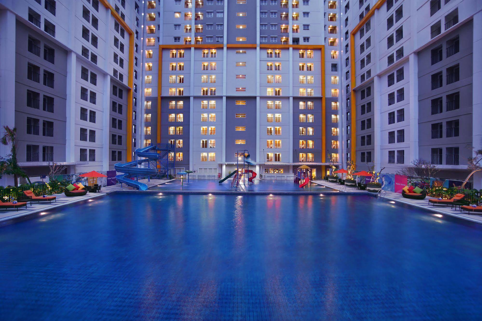 Vega Hotel Gading Serpong Exteriér fotografie